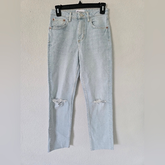 Zara Jeans Women Size 4 Skinny 26x26 Light Wash Blue Mid Rise Distressed - Picture 2 of 10